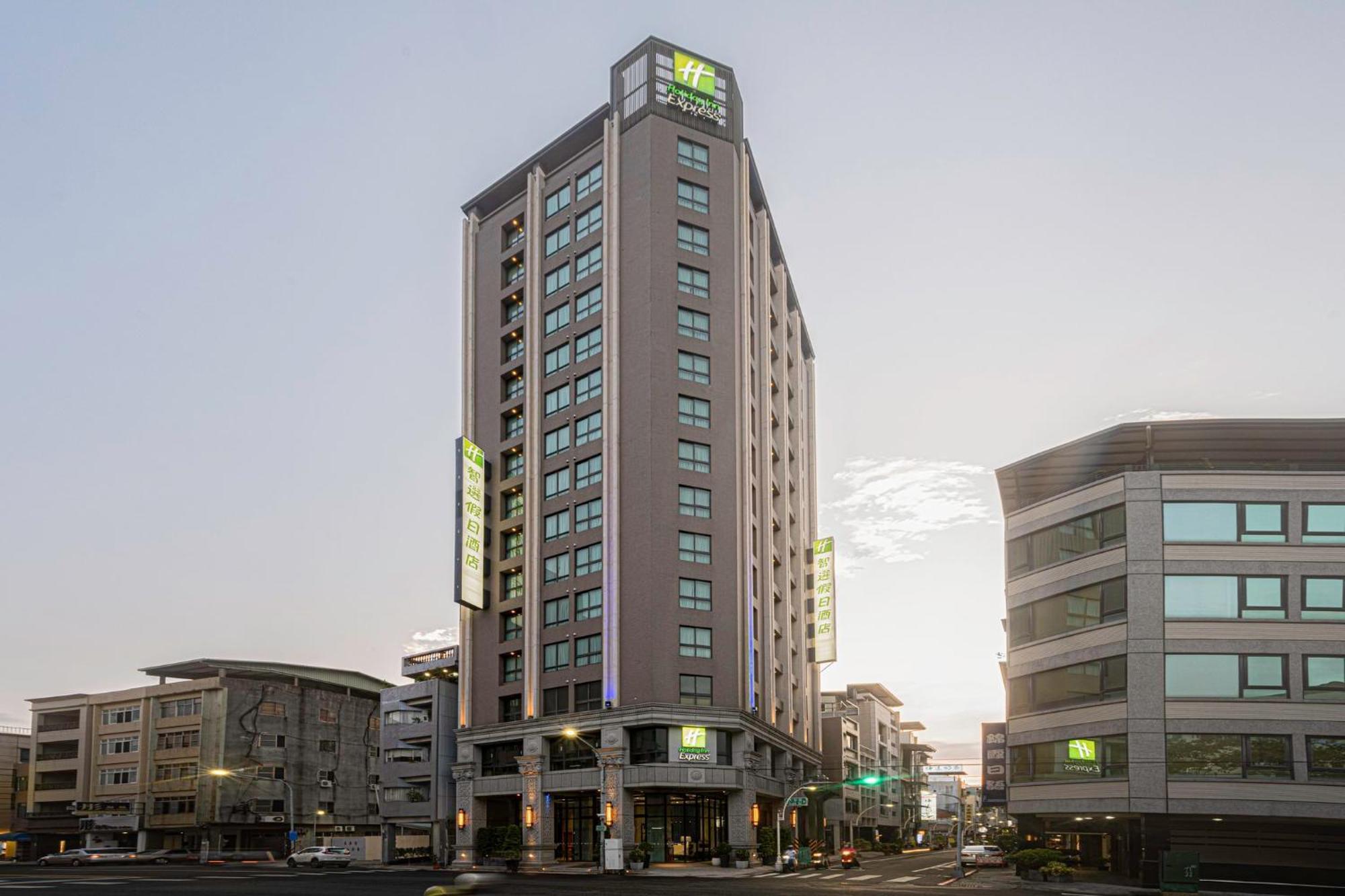 Holiday Inn Express Kaohsiung Love River, An Ihg Hotel Luaran gambar